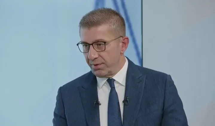 Премиерот Мицкоски му честиташе изборна победа на Илија Срдановиќ