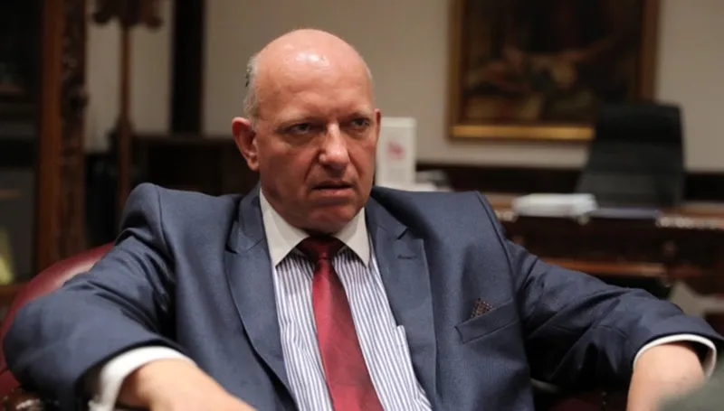 Новите правила за влез во Шенген ни создаваат сериозни проблеми, ќе влијаат многу лошо на бизнисот, вели Азески