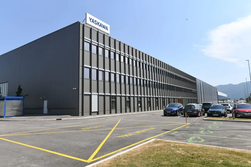 Yaskawa v Kočevju odprla nov distribucijski center in proizvodno halo