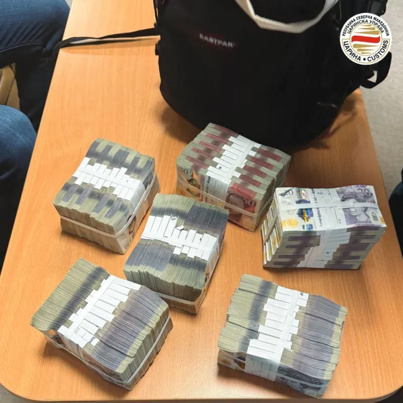 Царината на аеродромот во Скопје заплени 141.315 фунти од странски државјанин