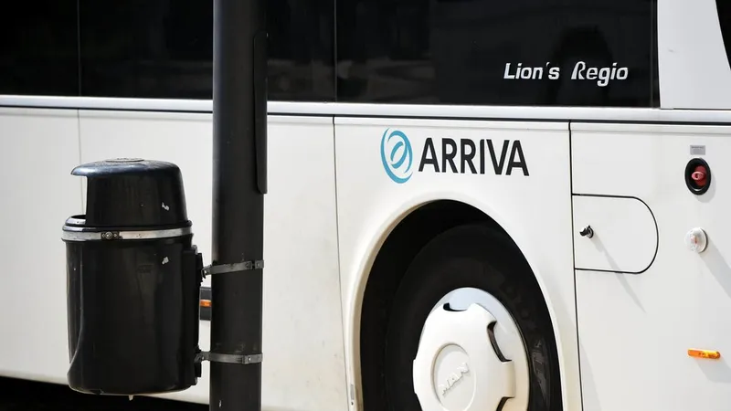 V Kopru zaradi tehnične okvare zagorel Arrivin avtobus s šestimi potniki