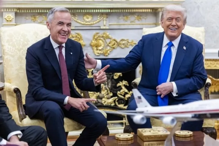 Трамп се закани со 100% царини за Канада поради трговскиот договор со Кина