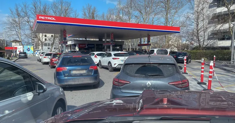 Vlada Roberta Goloba z ukrepi in vojsko nad motnje pri oskrbi z gorivom
