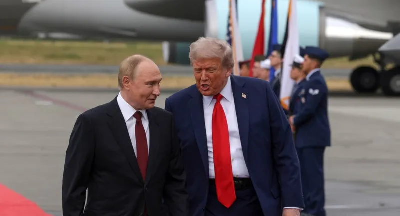 Трамп разговараше со Путин и Зеленски за Украина пред Самитот на НАТО