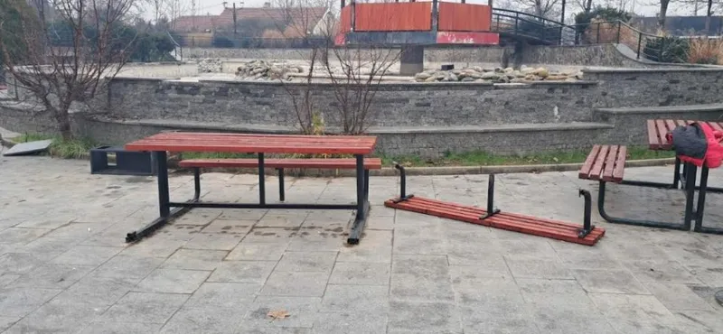 Општина Аеродром го осуди вандализмот и уништувањето на паркот „Бановина“