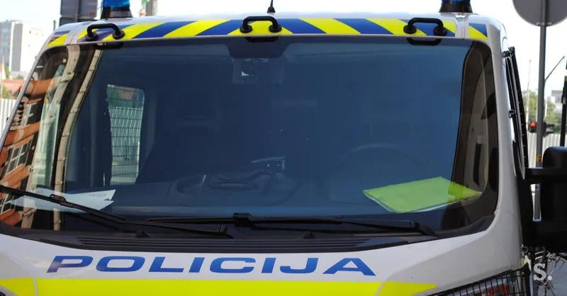 Pastorek v Beli krajini z nožem napadel očima; posredoval domačin
