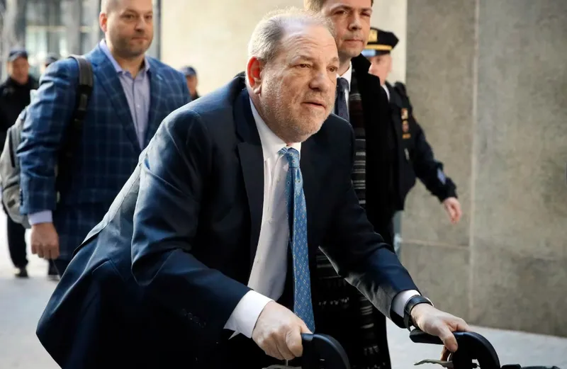 Weinstein v New Yorku obsojen na 15 let zapora za spolni napad na Haley