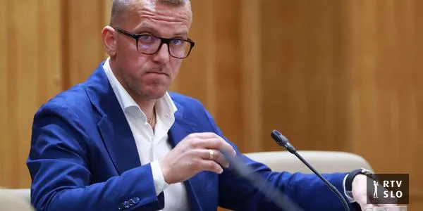 Stranka Resnica izključila poslanca Borisa Mijiča, ki je nato podal odstop