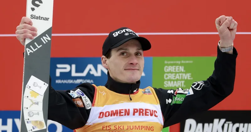 Domen Prevc osvojil tretje mesto in postavil rekord skakalnice v Stamsu