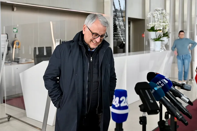 Predsedstvo SD podelilo mandat Matjažu Hanu za koalicijska pogajanja