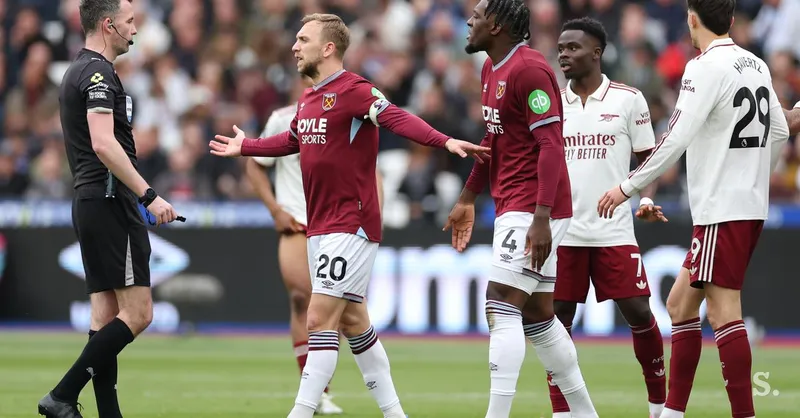 Arsenal premagal Burnley, West Ham pred izpadom bremeni davkoplačevalce