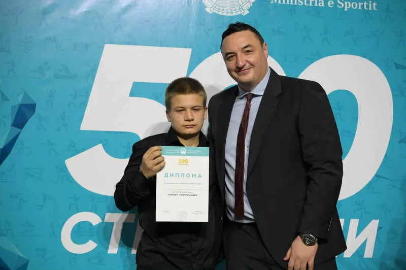 Министерството за спорт додели 500 стипендии на млади македонски репрезентативци