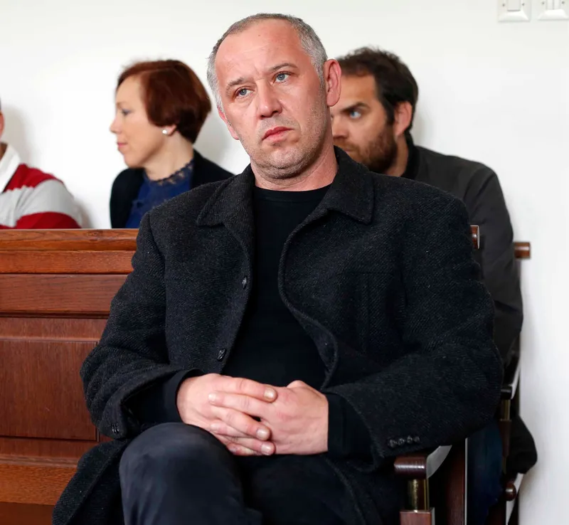 Ortoped Gregor Kavčič vložil tožbo proti Robertu Golobu zaradi obrekovanja