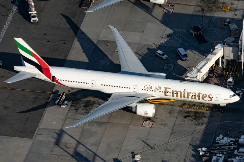 Emirates ги возобнови летовите по привремената суспензија поради ирански напади