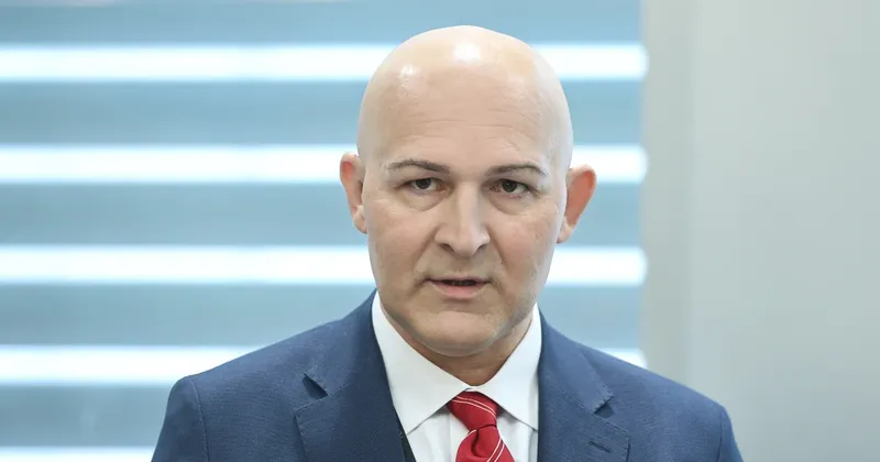 Minister Rončević napovedal reformo šolstva in prehod na osemletno osnovno šolo