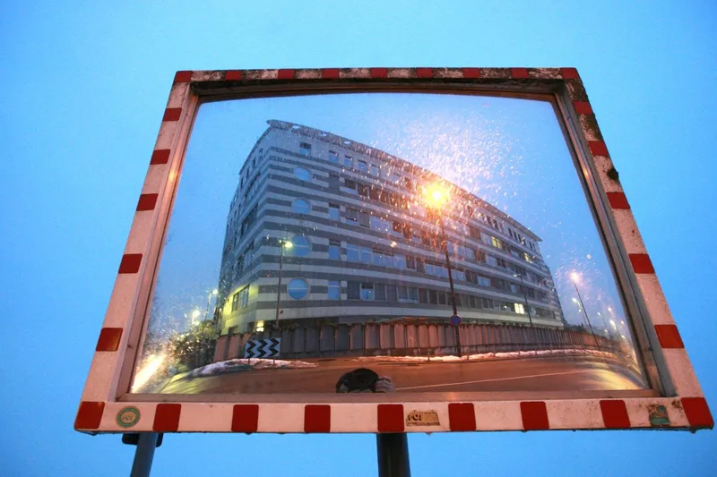 Sova potrdila tuji vpliv na volitve; Janša obtožbe zavrača kot zlorabo