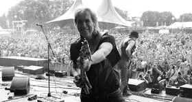 Nekdanji basist skupine Scorpions Francis Buchholz je umrl v 72. letu starosti