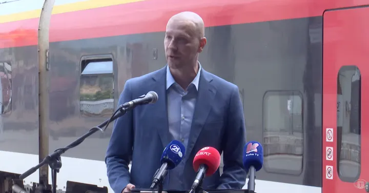 Влада на Македонија ја промовира првата линија на Градски воз од Зелениково