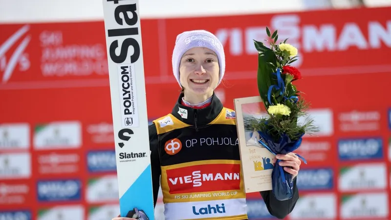 Nika Prevc z zmago v Lahtiju osvojila tretji zaporedni veliki kristalni globus
