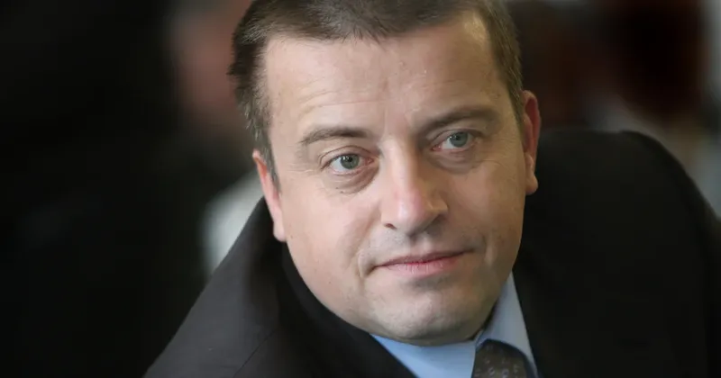 Joc Pečečnik in upravni odbor SBC odstopili zaradi pohvale Golobovi vladi