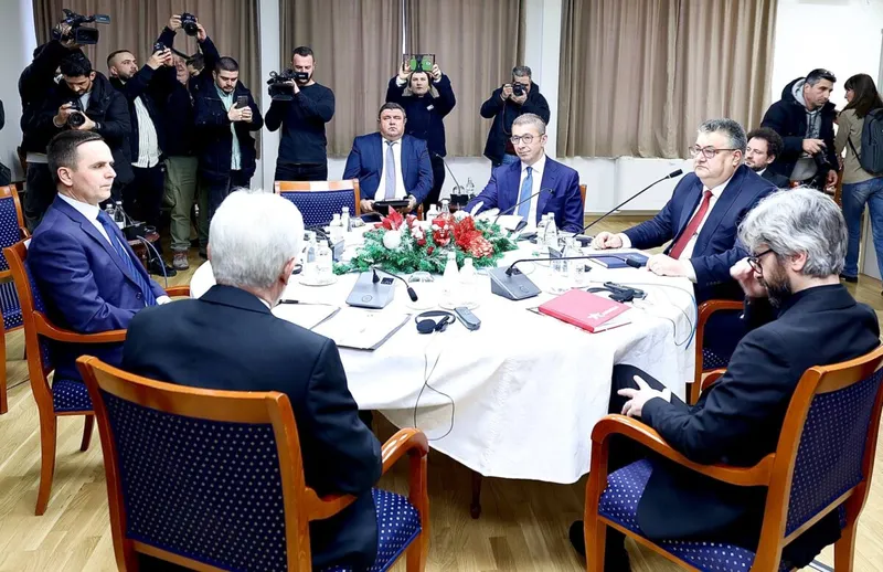 Анкетата на Маркет Вижн: ВМРО-ДПМНЕ и Мицкоски убедливо пред СДСМ и Филипче