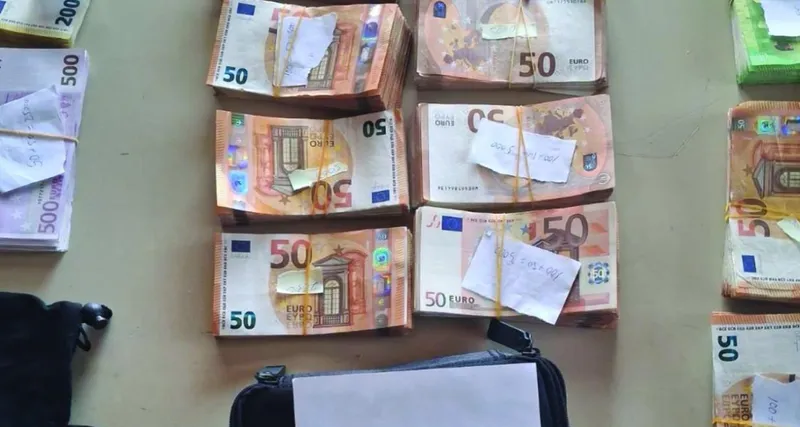 Царинска управа спречи обид на унгарски државјанин за внес на 200.000 евра