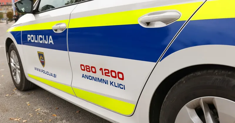 Kranjski policisti pridržali 53-letnika zaradi nasilja v lokalu in napada
