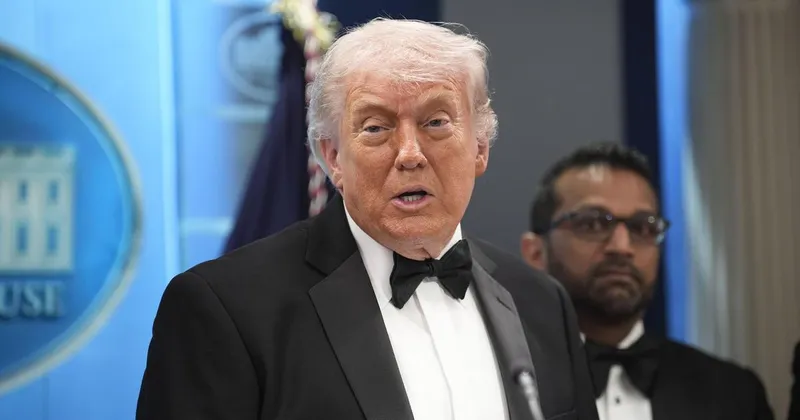 Donald Trump se odziva na poskus napada med večerjo dopisnikov Bele hiše
