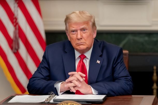 Trump zagrozil Nigeriji z vojaškim posredovanjem zaradi nasilja nad kristjani