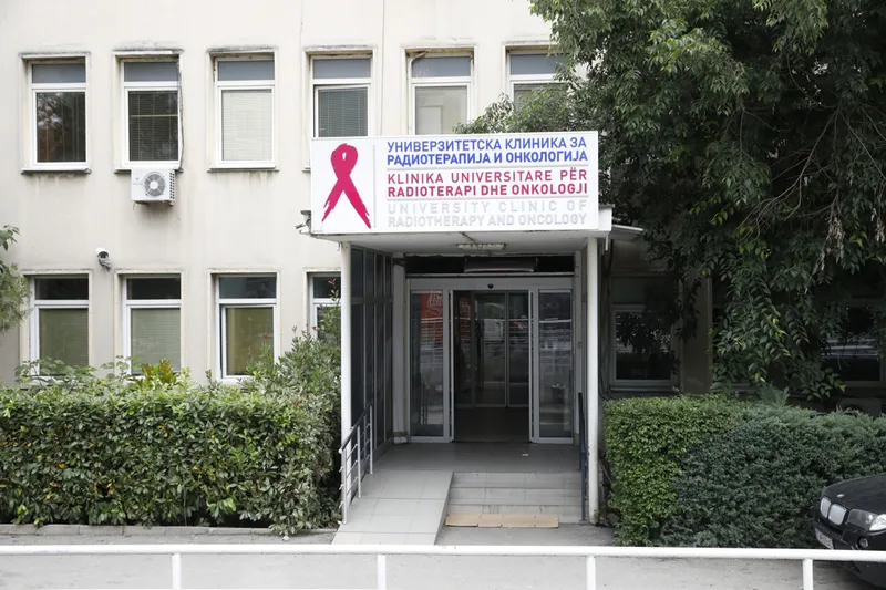 СДСМ обвинува за двонеделен недостиг на лекови на Клиниката за онкологија