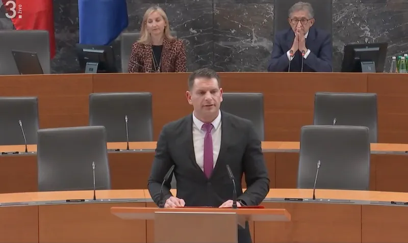 Vodje poslanskih skupin o razrezu mest v delovnih telesih DZ in vlogi Resnice