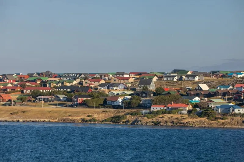 Milei napovedal vojaško bazo in sankcije zaradi Falklandov