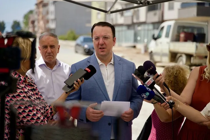 Николоски најави договори за македонските превозници пред протестот