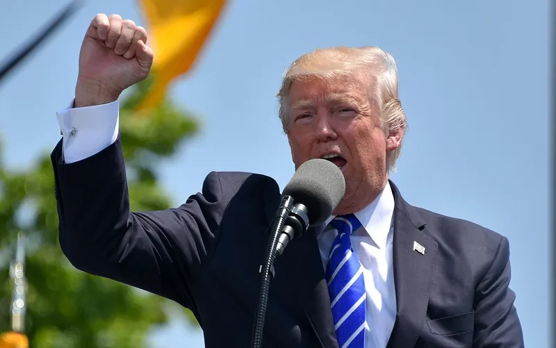 Donald Trump ukaže ustavitev izraelskih napadov na iransko plinsko polje