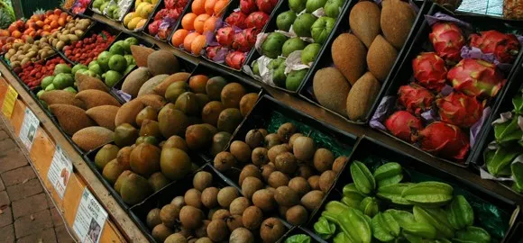 КЗК откри неправилности кај откупни центри за овошје и зеленчук