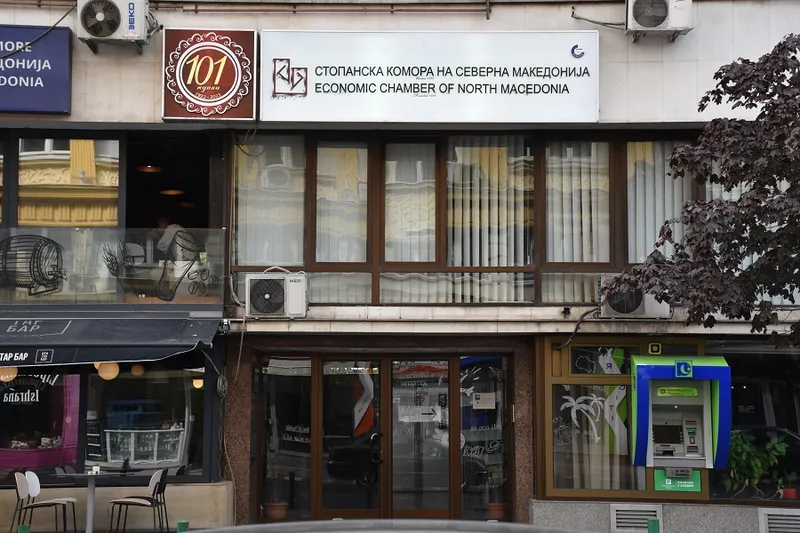 Стопанската комора предлага 13 неработни денови, синдикатите против