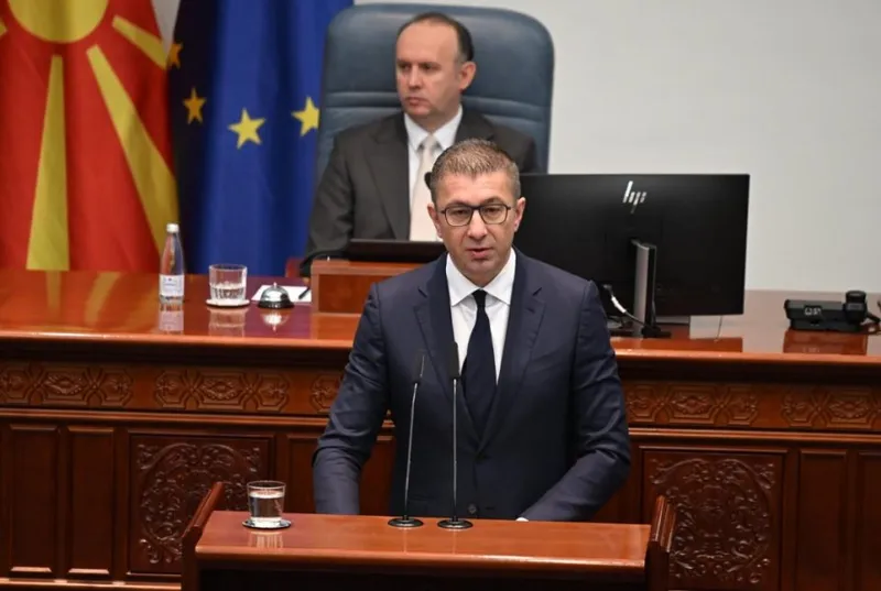 Мицкоски најави влез на Законот за правична застапеност во Собранието