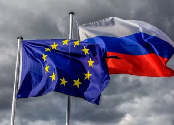 Rusija pozdravlja razpravo EU o imenovanju posrednika za dialog o Ukrajini