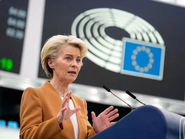 EU obsodila udeležbo srbskih uradnikov na pogrebu vojnega zločinca Ratka Mladića