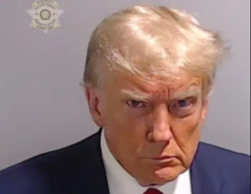Трамп прифати двонеделен прекин на огнот со Иран по посредство на Пакистан