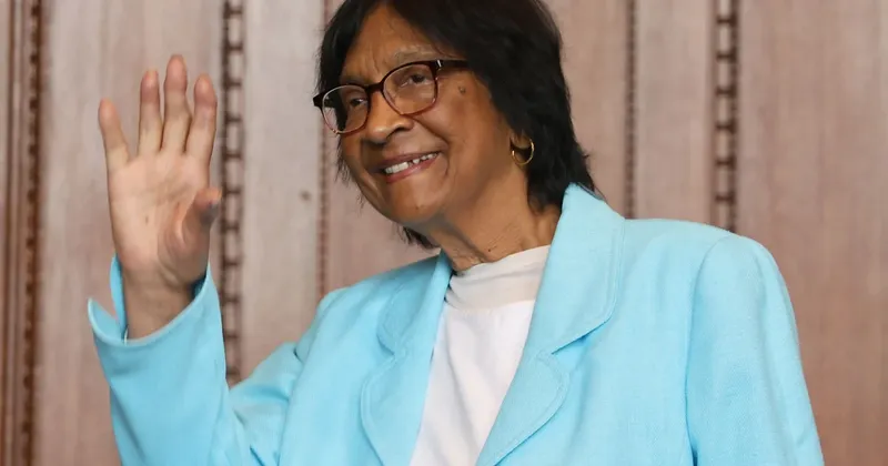Navi Pillay prejela Nobelovo nagrado za mir; Izrael in ZDA ostro kritizirata
