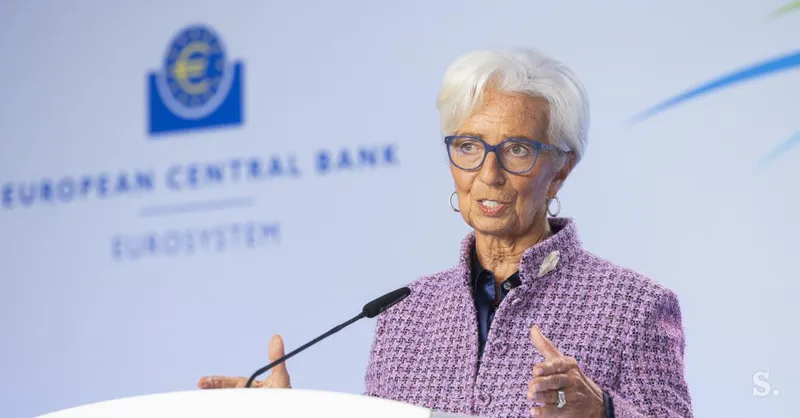 ECB ohranila obrestne mere in napovedala odstop predsednice Christine Lagarde