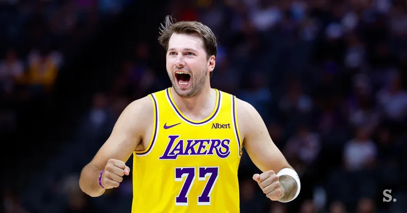 Luka Dončić vodil LA Lakerse do zmage proti Sacramento Kings v pripravah na NBA