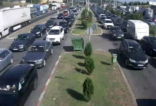 Непречен сообраќај на патиштата