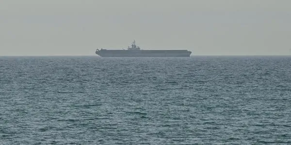 Iran ponovno zapira Hormuško ožino zaradi ameriške blokade pristanišč