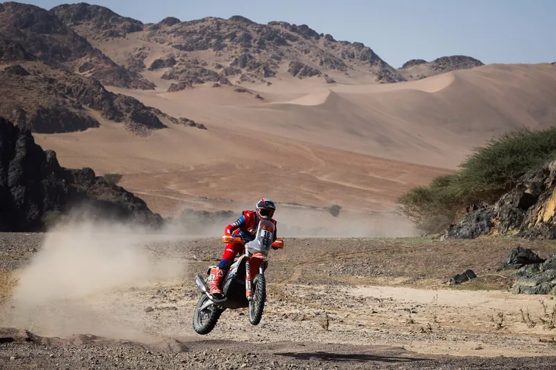 Lategan in Schareina zmagovalca četrte etape relija Dakar v Savdski Arabiji