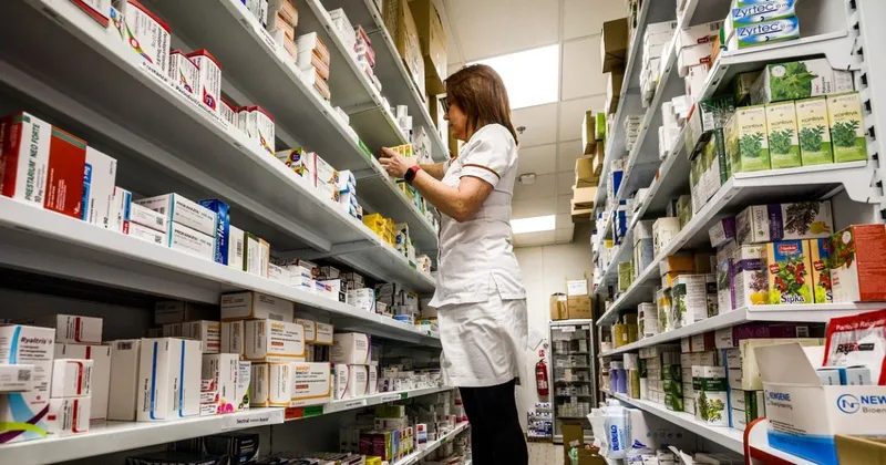 Ustavno sodišče potrdilo prepoved ugovora vesti za farmacevte
