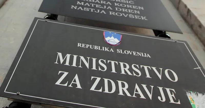 Državna sekretarka Tea Košir odstopila z ministrstva za zdravje in se vrača v DZ