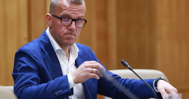 Stranka Resnica dala Mijiču 30 dni za pojasnila o dolgu
