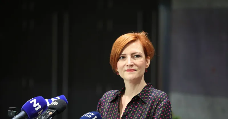 Ministrstvo za kulturo ustavlja izplačila in napoveduje krčenje sredstev